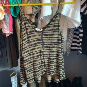 Urban Outfitters Silence and Noise Tank Top. Size XS.